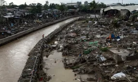 Филиппинде болған қуатты тайфуннан 200-ден астам адам қаза тапты