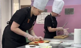 Инклюзивный конкурс поваров «Лучший по профессии – 2025» прошел в Риддере