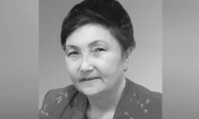 Президент Мемлекеттік сыйлықтың лауреаты Күләш Ахметованың отбасына көңіл айтты