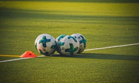 В Лейпциге до 10 тысяч футбольных фанатов протестовали против системы распознавания лиц на стадионах