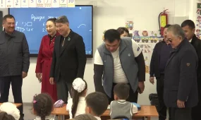 Члены партии «AMANAT» проверили качество капитального ремонта в учебных заведениях Шымкента