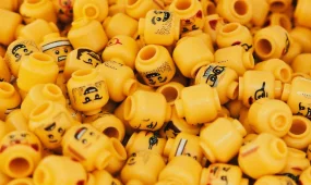 День, словно ярмарка - у Водолеев, на стену равнодушия могут наткнуться Рыбы: гороскоп на вторник, 25 ноября