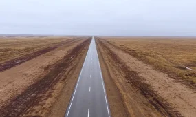 Об опасных условиях на трассах предупредили казахстанцев