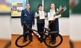 Ақмола облысында полиция құқық бұзушылықты анықтаған 10 жасар баланы марапаттады