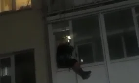 Спецснаряжение понадобилось сотрудникам МЧС для спасения пенсионерки в Кокшетау