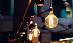 В Казахстане замораживают рост тарифов на электроэнергию