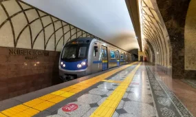 Алматыдағы жер сілкінісінен кейін метро жұмысы уақытша тоқтатылды