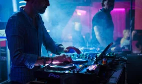 25 человек погибли в пожаре в ночном клубе на Гоа