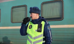 Иностранца сняли с поезда Мангыстау–Алматы и арестовали