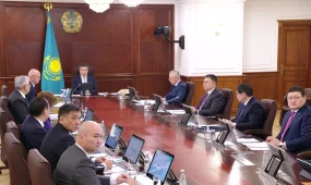 "Егіс алқабы бекітілген кестеден 1 гектар артық егілсе, онда оған 1 тамшы да су бермейміз",- О.Бектенов