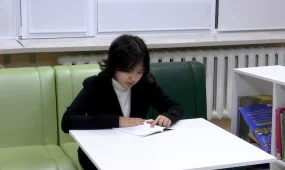 Школьница из Павлодара овладела 10 языками и не собирается останавливаться