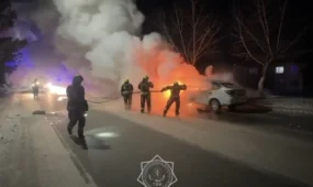 Автомобиль вспыхнул в Тоболе