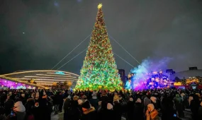 Астанада бір мезетте 40-тан астам шыршаның шамы жағылды