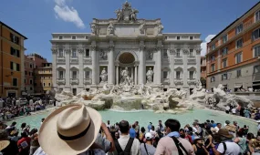 В Риме вводят платный доступ к фонтану Треви