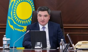 Бектенов разъяснил депутатам правила парковок в Алматы и Астане