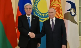 Касым-Жомарт Токаев прибыл в президентскую библиотеку в Санкт-Петербурге