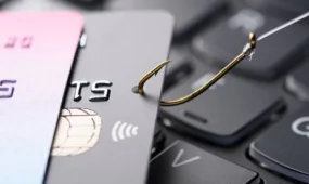 Ақтөбелік бойжеткен алаяққа 6,5 млн теңге беріп жіберген