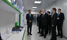 Мемлекет басшысы Жамбыл облысындағы фармацевтикалық кәсіпорындардың қызметімен танысты