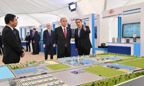 Мемлекет басшысы «Тараз» шағын индустриалдық аймағын аралап көрді