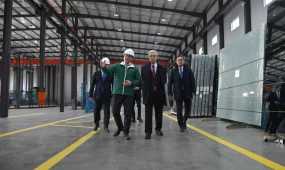 Президент Dala Glass әйнек өндіретін кәсіпорын қызметімен танысты