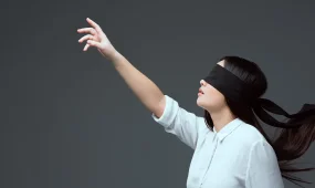 Весы, доверьтесь интуиции, Рыбы, отдыхайте: что совершают звёзды в субботу, 27 декабря