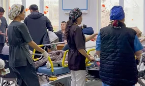 Из-за сильного гололеда мангистауская больница работает в усиленном режиме