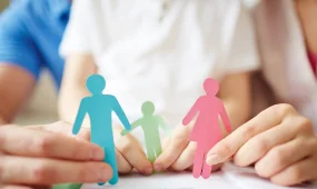 Мемлекет басшысы жаңа заңға қол қойды: зорлық-зомбылыққа ұшыраған балаларға көмек көрсету кабинеттері ашылады