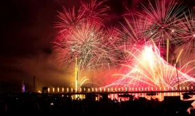 Салют прогремит в столице в новогоднюю ночь