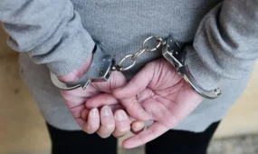 "Үй тапсырмасын орындамағаны үшін": СҚО-да 11 жастағы қызын пышақтап тастаған әйелге сот үкімі шықты