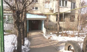 Қызы әкесінің немересіне мұра етіп қалдырған үйін тартып алмақ болған