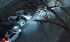 Массовое ДТП в Актау: пьяный водитель без прав врезался в четыре автомобиля (ВИДЕО)