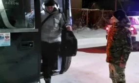 Пассажиров автобуса «Челябинск – Таджикистан» приютили в пункте обогрева на трассе Костанайской области в непогоду