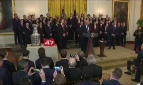 Трамп ақыры Нобель сыйлығын алды