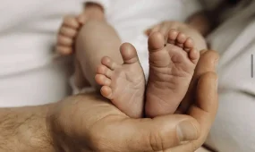 Более 806 млрд тенге «декретных» выплачено казахстанцам