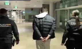 Из Барселоны в Казахстан доставлен таможенник, подозреваемый в махинациях с ввозом автомобилей