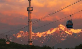 Экстренная операция в горах Алматы: МЧС пришло на помощь альпинисту