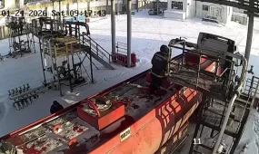 Павлодарда жанармай таситын көліктен өрт шығып, бір адам күйіп қалды