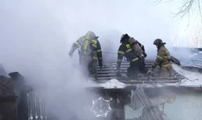 Газ взорвался в доме в старой части Астаны