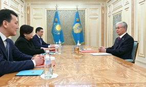 Токаева проинформировали о результатах заседаний Конституционной комиссии