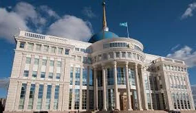 Мемлекет басшысы Қасым-Жомарт Тоқаев мектеп мұғалімі Татьяна Белоусованы құттықтады