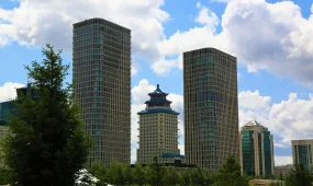 Жизнь на фоне шума: как мегаполис влияет на психику жителей