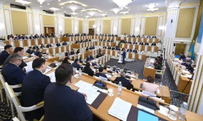 Конституционная комиссия подготовила первый проект новой Конституции Казахстана