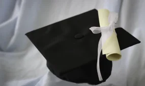 Развитие науки и образования как приоритет государства предложили закрепить в Конституции