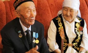 Бүгін - Халықаралық қарттар күні