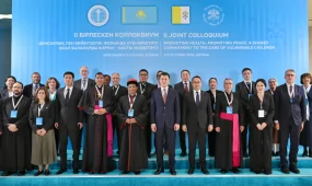 Вице-Президент Ерлан Қарин Ватикан делегациясымен кездесіп, II бірлескен коллоквиумның ашылуына қатысты