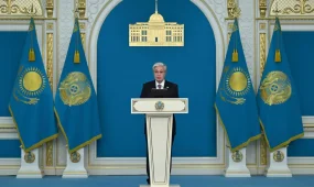 В эпоху передовых технологий ни в коем случае нельзя забывать о значимости книг, - Токаев