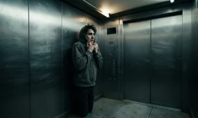 Кто отвечает за безопасность лифтов и как жильцам проверить их состояние