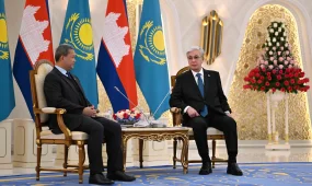 О чем Токаев и Манет говорили тет-а-тет в Акорде