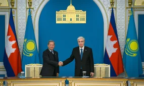 Қасым-Жомарт Тоқаев пен Хун Манет Бірлескен мәлімдеме қабылдады