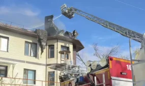 Кентауда тұрғын үй өртеніп, 32 адам эвакуацияланды